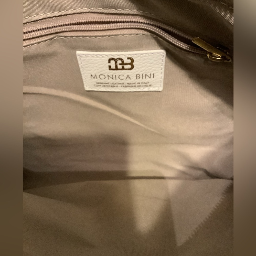 Monica Bini White Leather Handbag Purse With Gold Chain Strap NEW - Picture 10 of 11